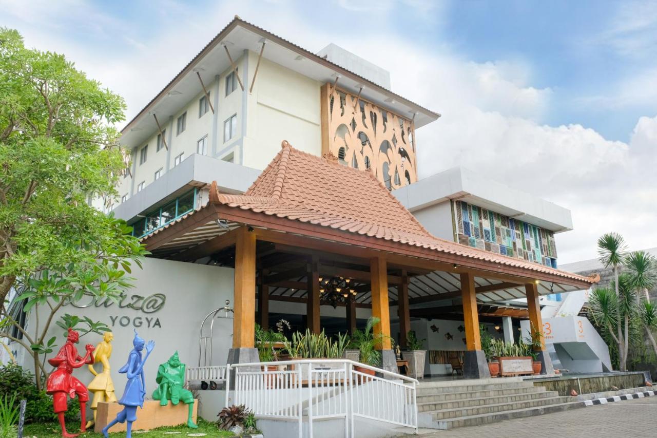 Burza Hotel Yogyakarta Exterior photo