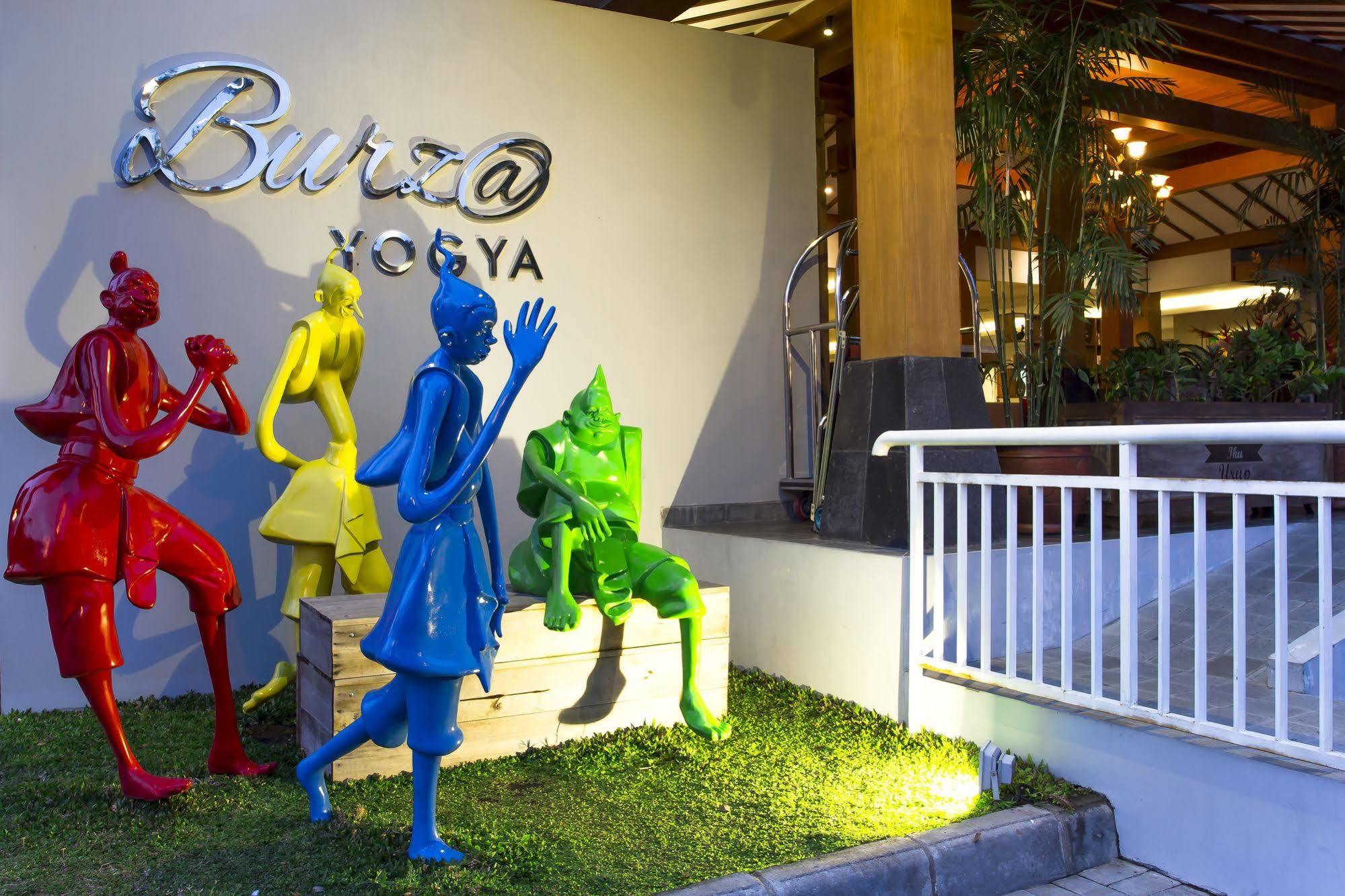 Burza Hotel Yogyakarta Exterior photo